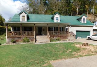 1724 Sugar Creek Drive, Charleston, WV 25312