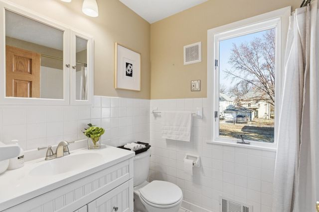 1031 Burgess Street, Saint Paul, MN 55103