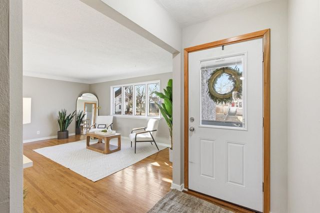 1031 Burgess Street, Saint Paul, MN 55103