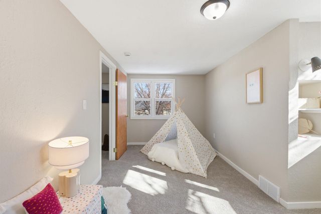 1031 Burgess Street, Saint Paul, MN 55103