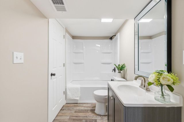 1031 Burgess Street, Saint Paul, MN 55103