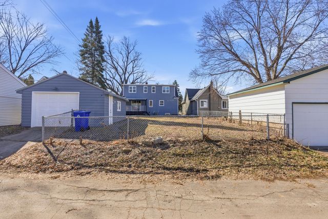 1031 Burgess Street, Saint Paul, MN 55103