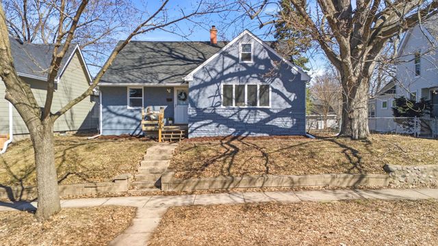 1031 Burgess Street, Saint Paul, MN 55103