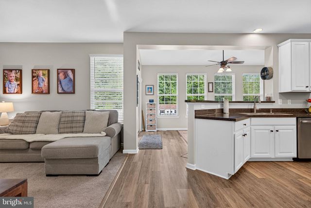 414 ARNOLD DR, Florence, NJ 08518