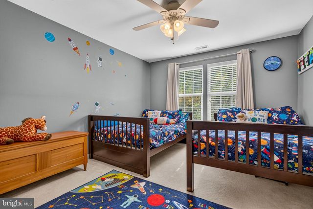 414 ARNOLD DR, Florence, NJ 08518