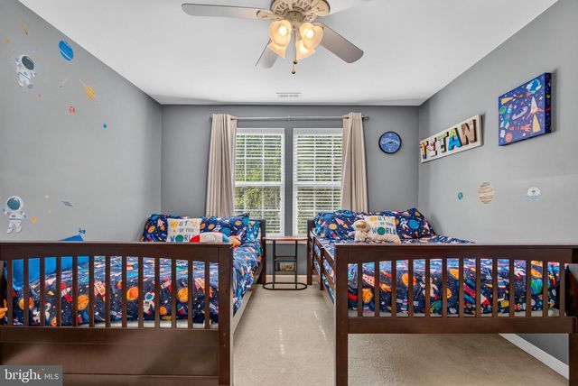 414 ARNOLD DR, Florence, NJ 08518