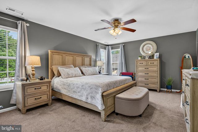 414 ARNOLD DR, Florence, NJ 08518