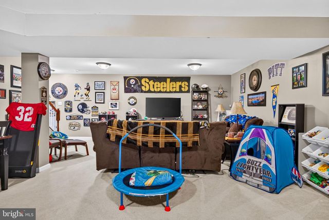 414 ARNOLD DR, Florence, NJ 08518