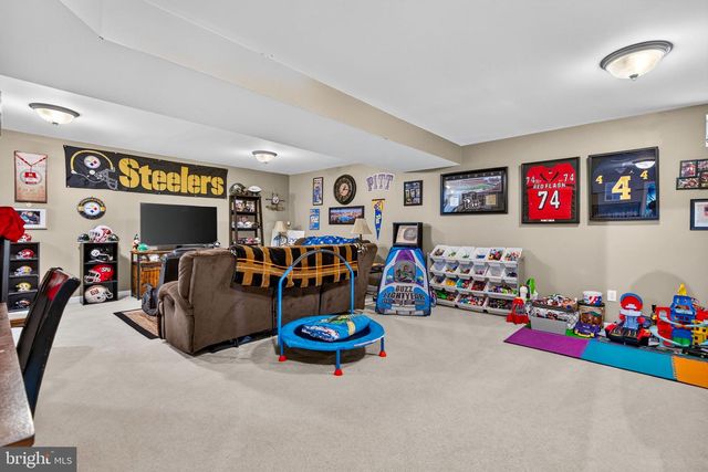 414 ARNOLD DR, Florence, NJ 08518