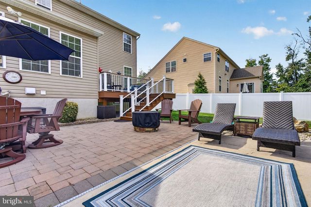 414 ARNOLD DR, Florence, NJ 08518