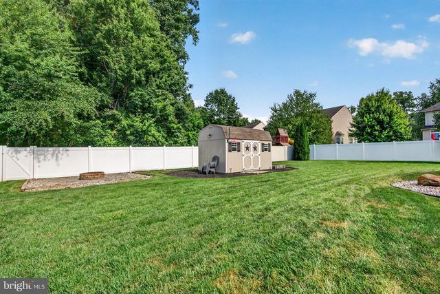 414 ARNOLD DR, Florence, NJ 08518