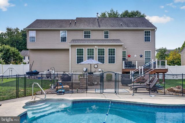 414 ARNOLD DR, Florence, NJ 08518
