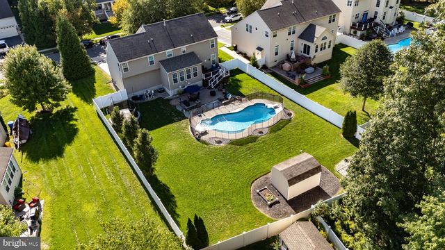 414 ARNOLD DR, Florence, NJ 08518