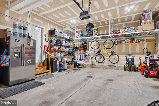 414 ARNOLD DR, Florence, NJ 08518