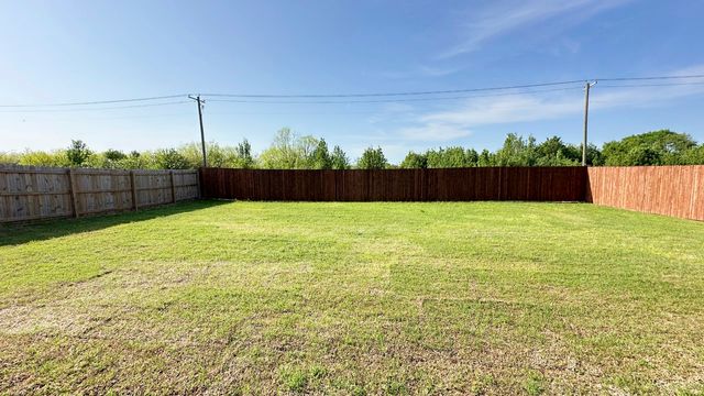 3608 Skylane Avenue, Corsicana, TX 75110