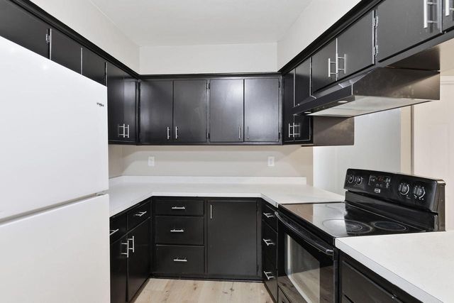 1718 Poplar AVENUE, South Milwaukee, WI 53172