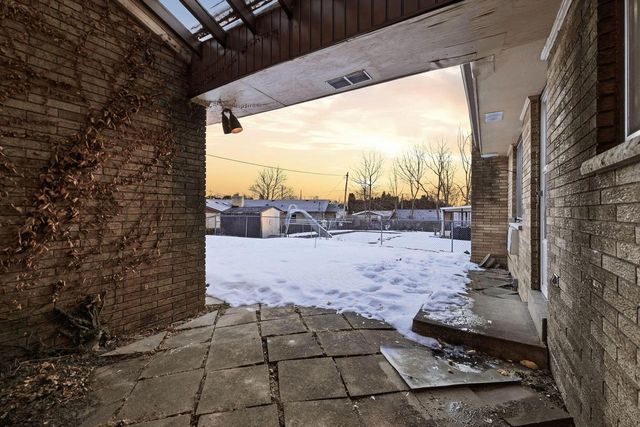 1718 Poplar AVENUE, South Milwaukee, WI 53172