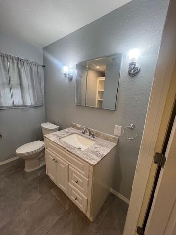 405 19th Street N, Texas City, TX 77590