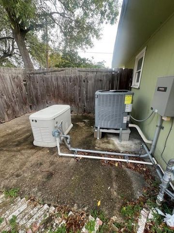 405 19th Street N, Texas City, TX 77590