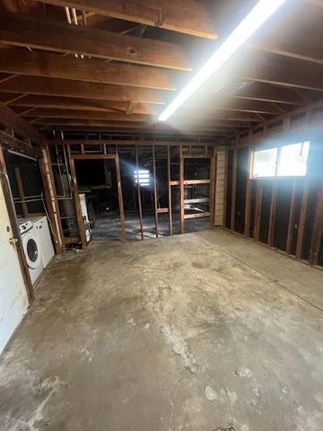 405 19th Street N, Texas City, TX 77590