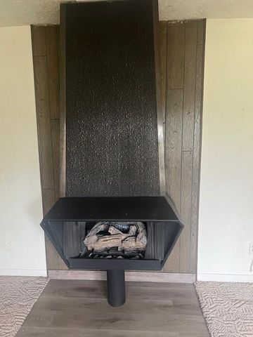 405 19th Street N, Texas City, TX 77590