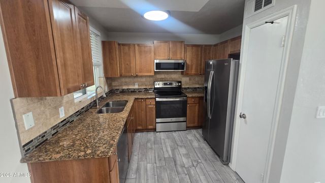 19648 N 9TH Street, Phoenix, AZ 85024