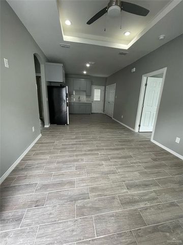 211 W Campeche Avenue, Alton, TX 78573