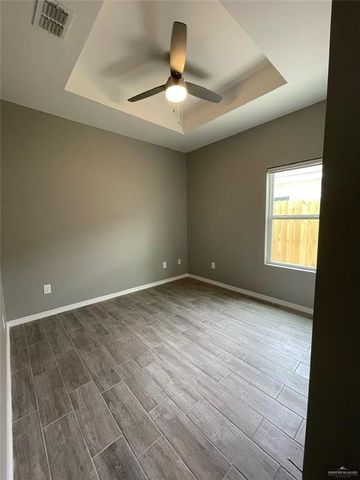 211 W Campeche Avenue, Alton, TX 78573