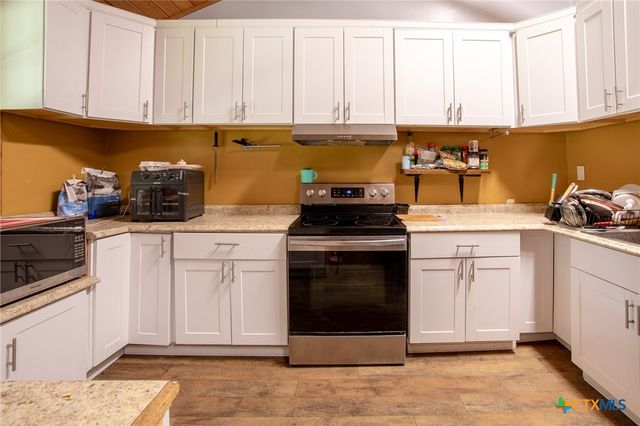 2203 E Trinity Street, Victoria, TX 77901