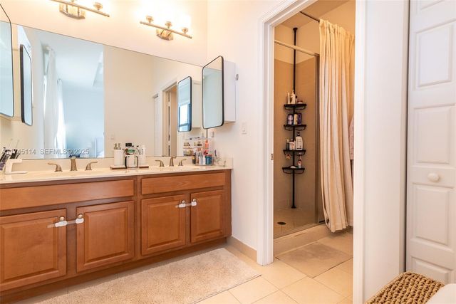 686 NE 191st Terrace, Miami, FL 33179