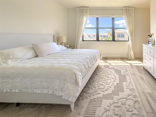686 NE 191st Terrace, Miami, FL 33179