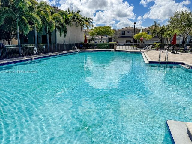 686 NE 191st Terrace, Miami, FL 33179