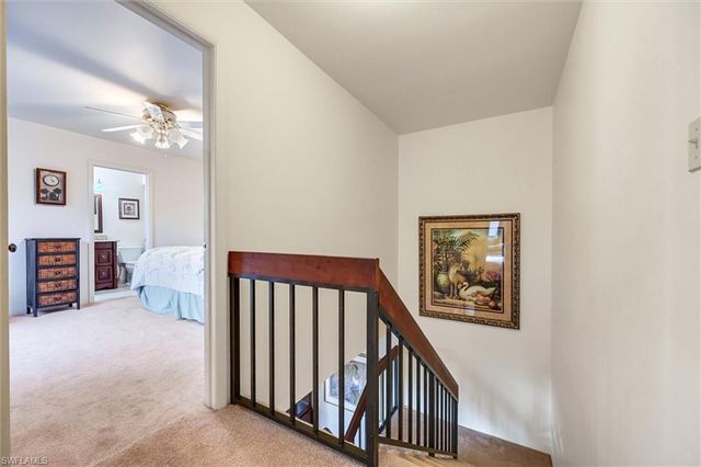 185 Lake Point LN 8B, Naples, FL 34112