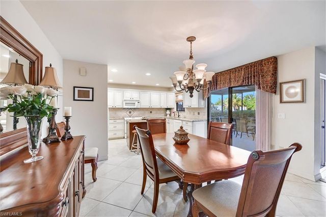 185 Lake Point LN 8B, Naples, FL 34112