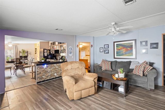 122 LEISURE WORLD DRIVE N, Debary, FL 32713