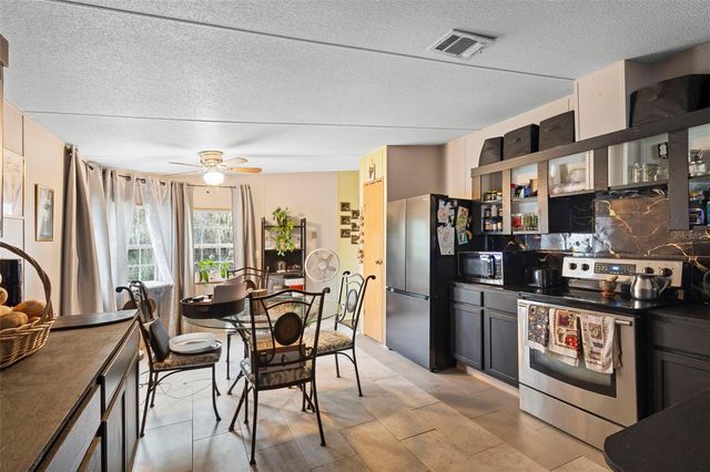 122 LEISURE WORLD DRIVE N, Debary, FL 32713