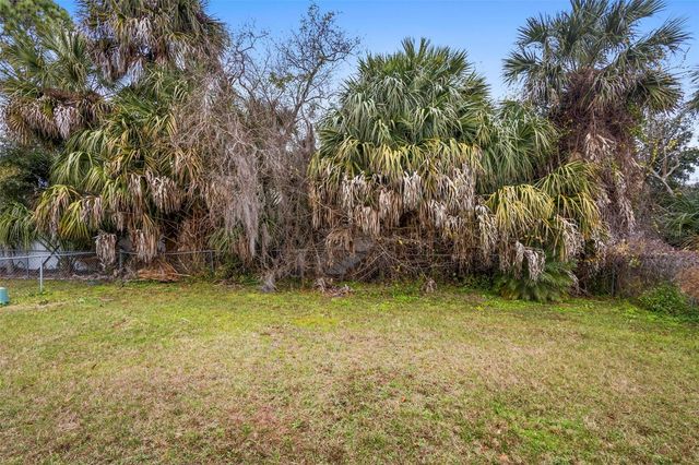 122 LEISURE WORLD DRIVE N, Debary, FL 32713