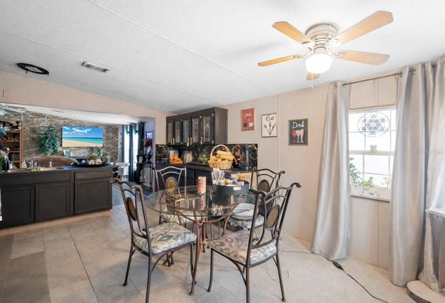 122 LEISURE WORLD DRIVE N, Debary, FL 32713