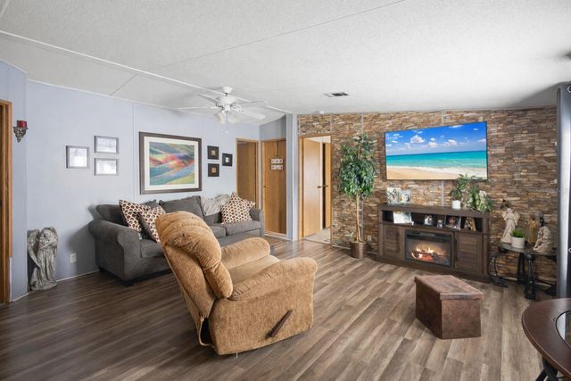 122 LEISURE WORLD DRIVE N, Debary, FL 32713