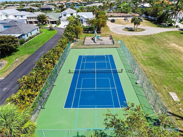 6081 Lake Front DR, Fort Myers, FL 33908