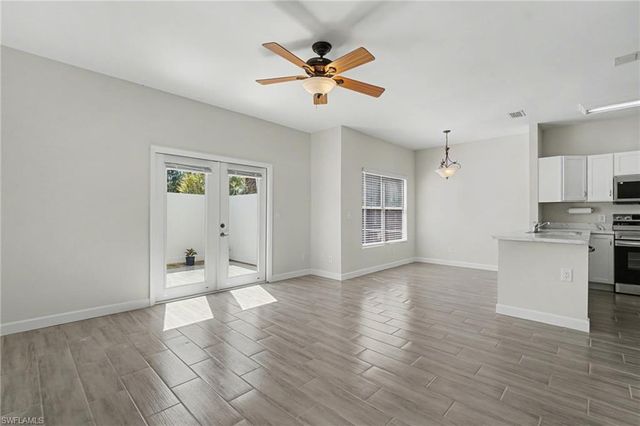 6081 Lake Front DR, Fort Myers, FL 33908