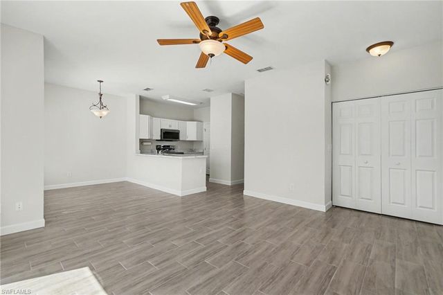 6081 Lake Front DR, Fort Myers, FL 33908