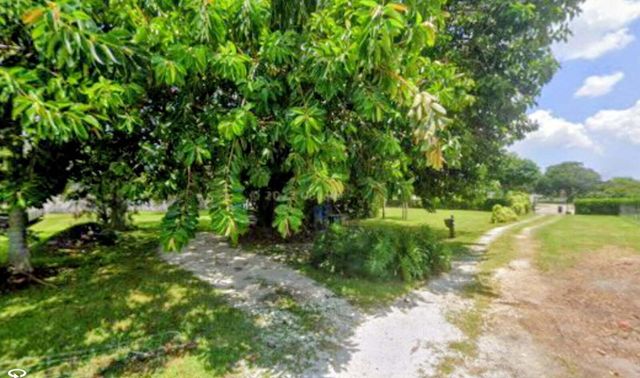 6955 SW 57th Street, Davie, FL 33314
