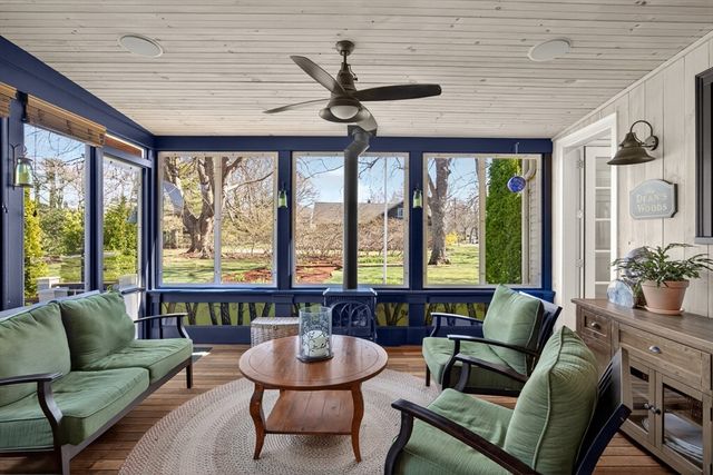 474 Davisville Rd, Falmouth, MA 02536