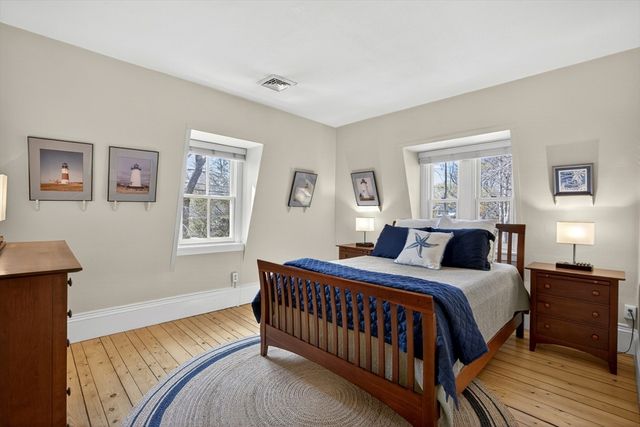 474 Davisville Rd, Falmouth, MA 02536