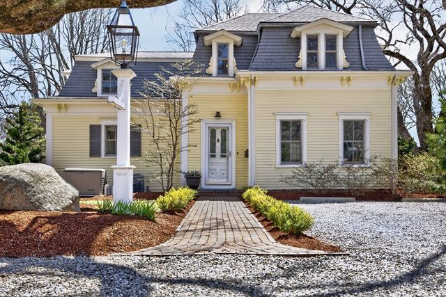 474 Davisville Rd, Falmouth, MA 02536