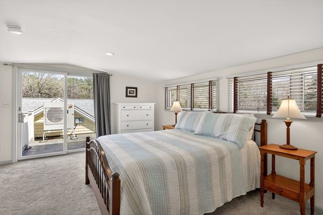 474 Davisville Rd, Falmouth, MA 02536