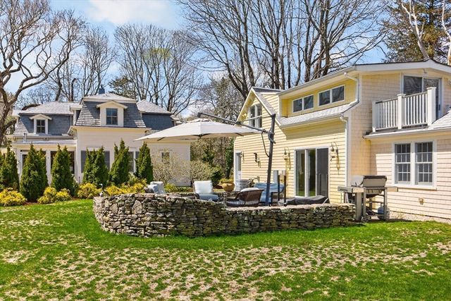 474 Davisville Rd, Falmouth, MA 02536
