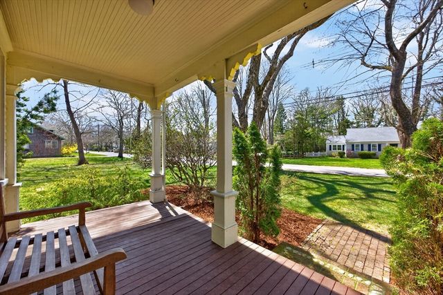474 Davisville Rd, Falmouth, MA 02536