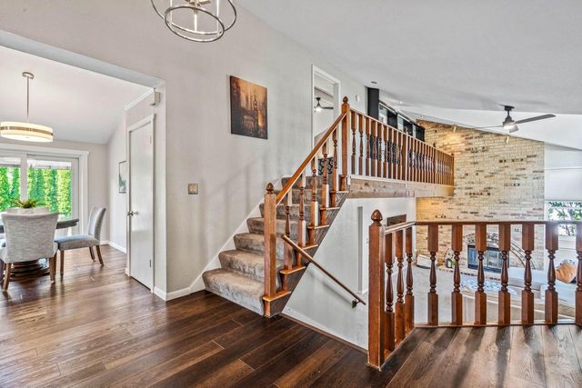 880 E Elm ROAD, Oak Creek, WI 53154